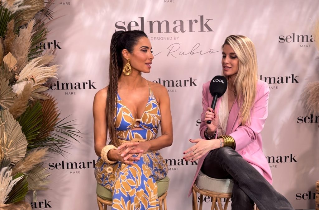 Fina Grosso entrevistando a Pilar Rubio