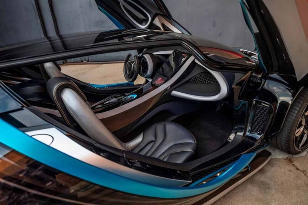 Interior coche subasta