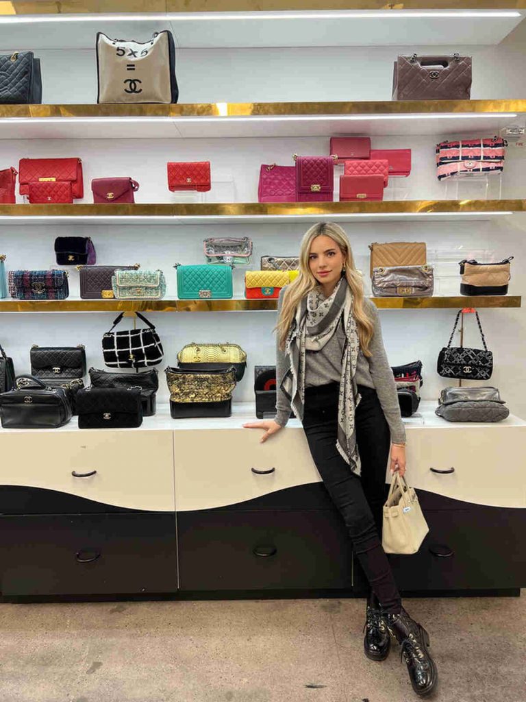 Influencer Hermès, Marta Ojeda con bolsos de firma