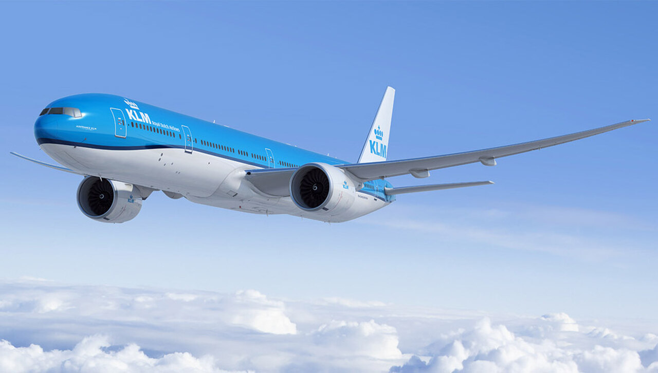 KLM, Business