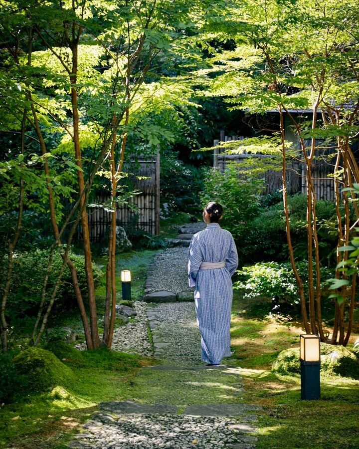 Gora Kadan, Jap&oacute;n