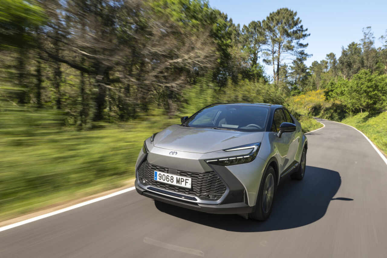 C-HR Plug-In Hybrid, Toyota, motor