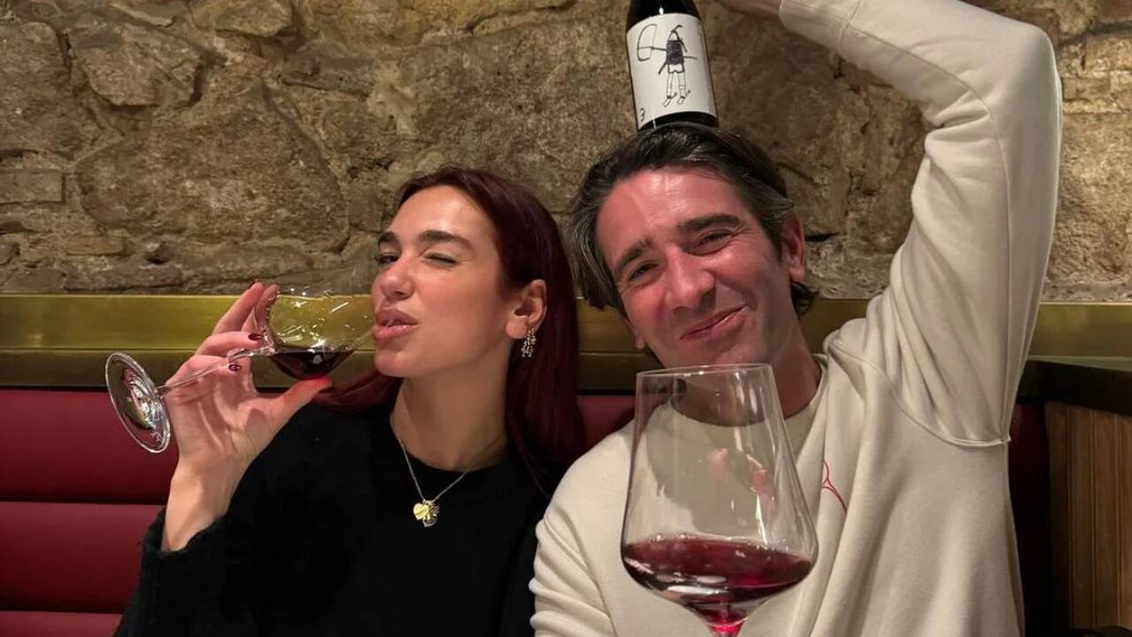 Dua Lipa, Barcelona, Gresca