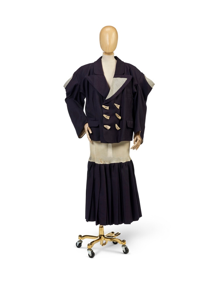 Traje subasta Christie's, Vivienne Westwood