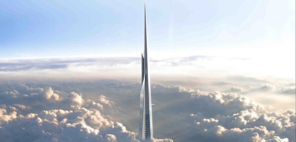 Nubes en la Torre Jeddah