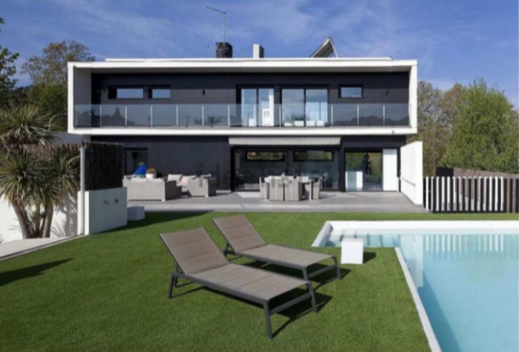 Casa prefabricada de dos plantas