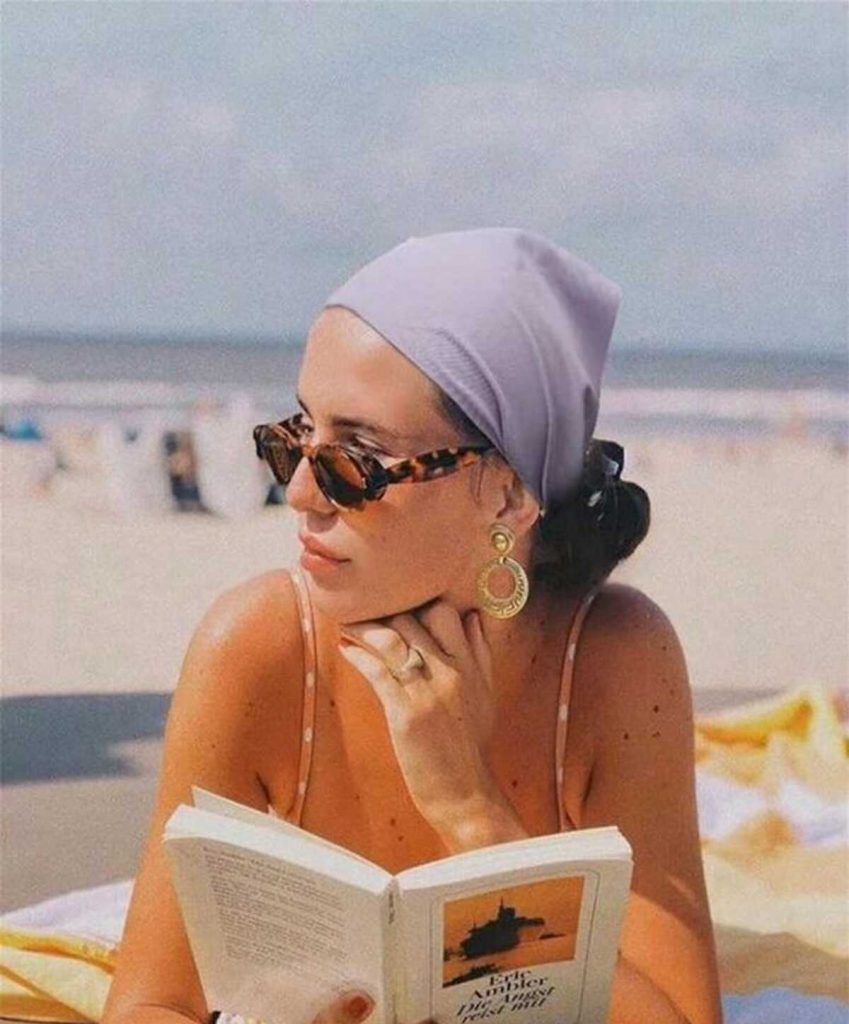 Mujer remedios hinchazon verano