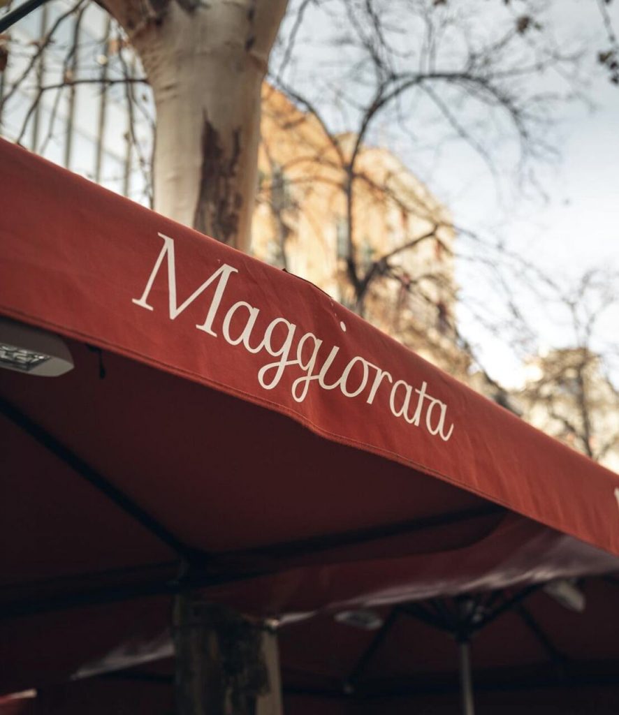 Maggiorata grupo Gal&aacute;n