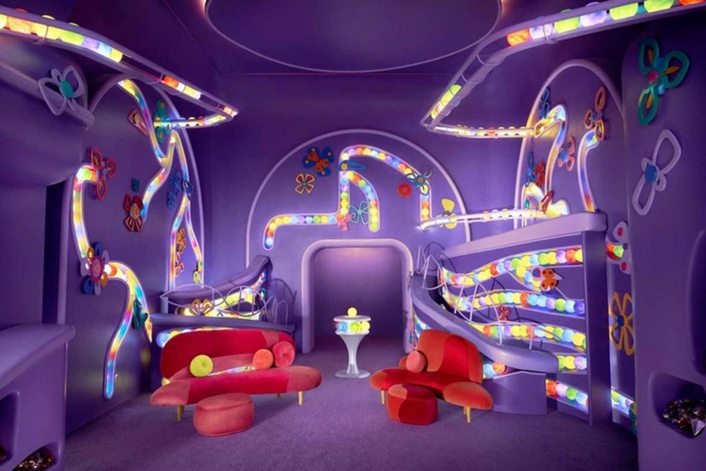 Sal&oacute;n de la casa de Inside Out