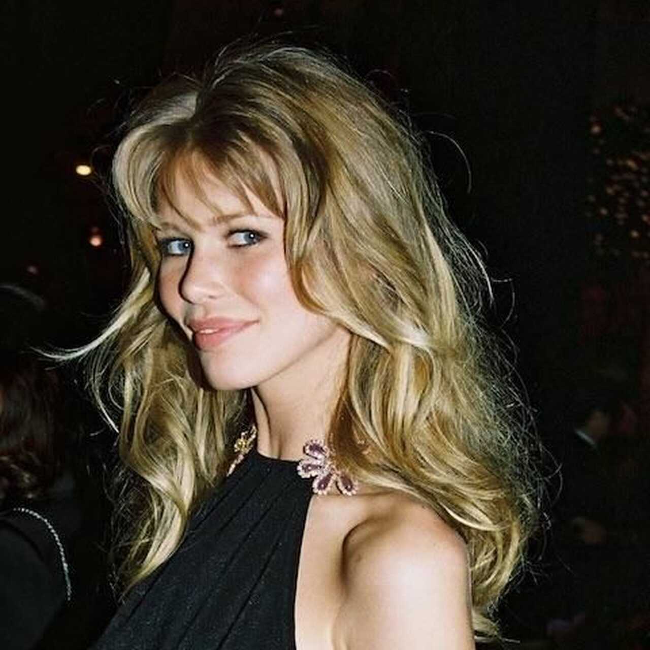 Claudia Schieffer, pelo, tendencias pelo