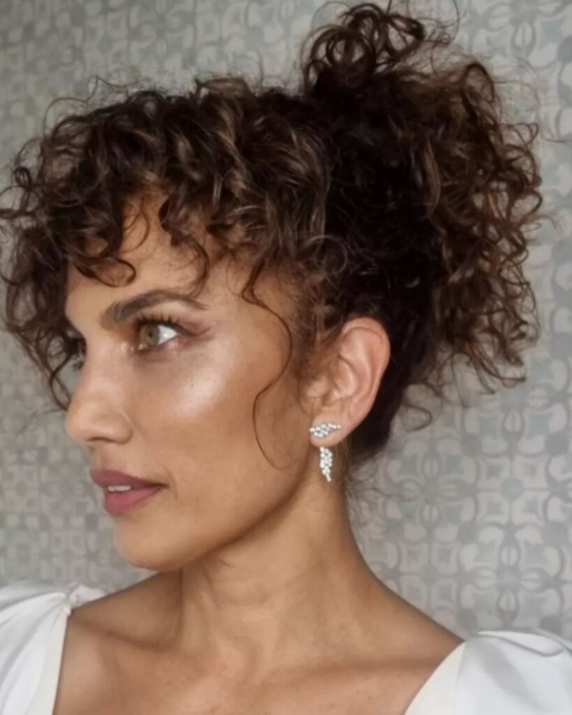 Toni Acosta