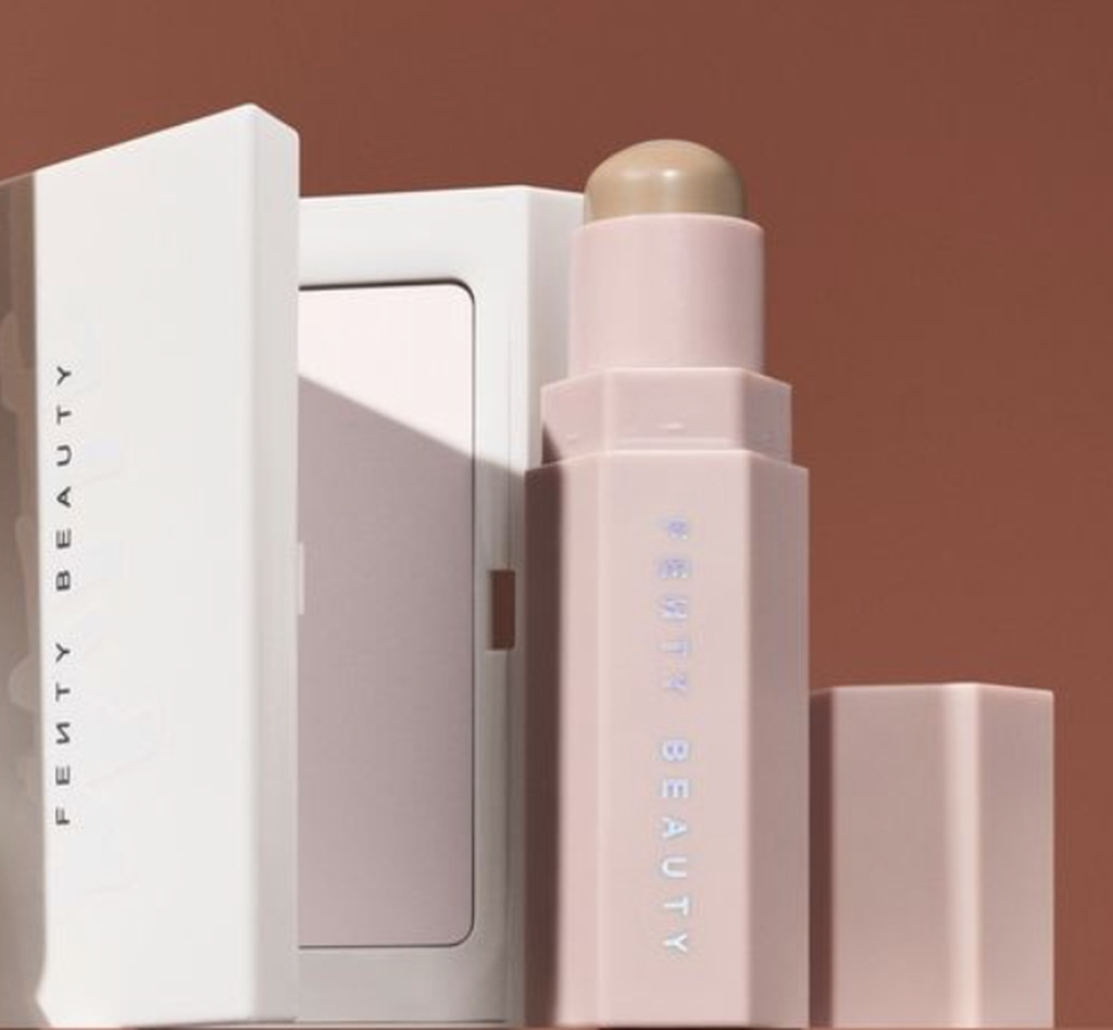 Bronzer, Rihanna, Mar&iacute;a Pombo