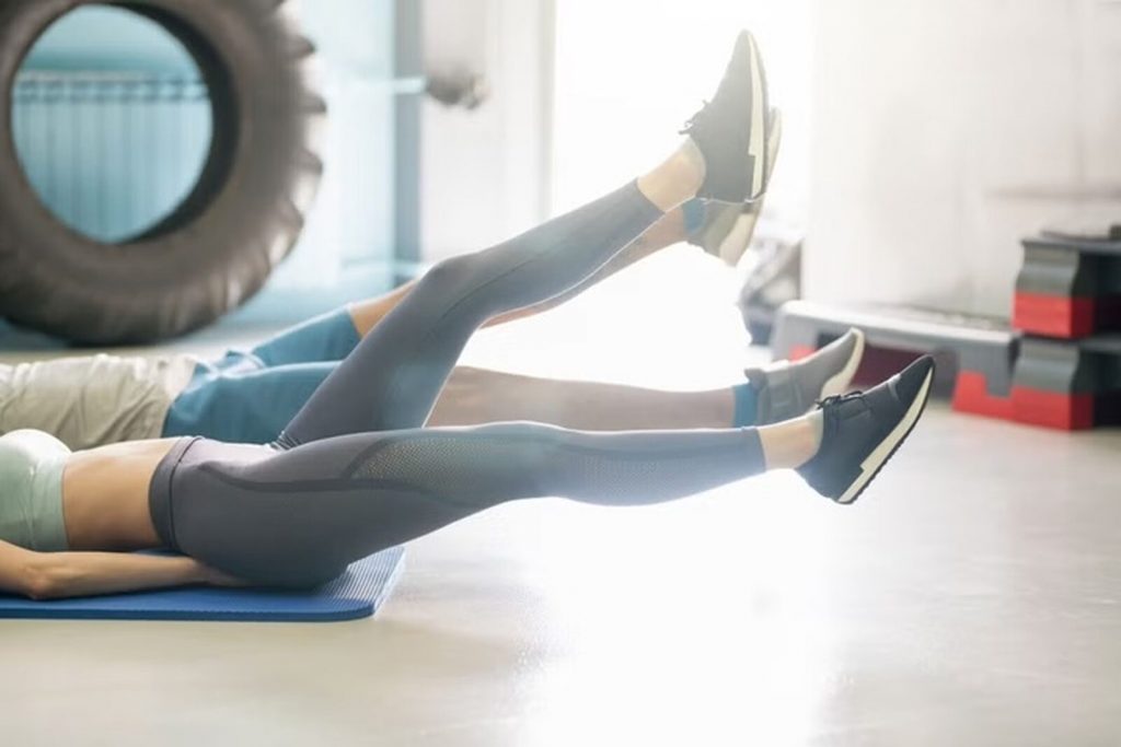 Ejercicios de piernas para quemar grasa en verano