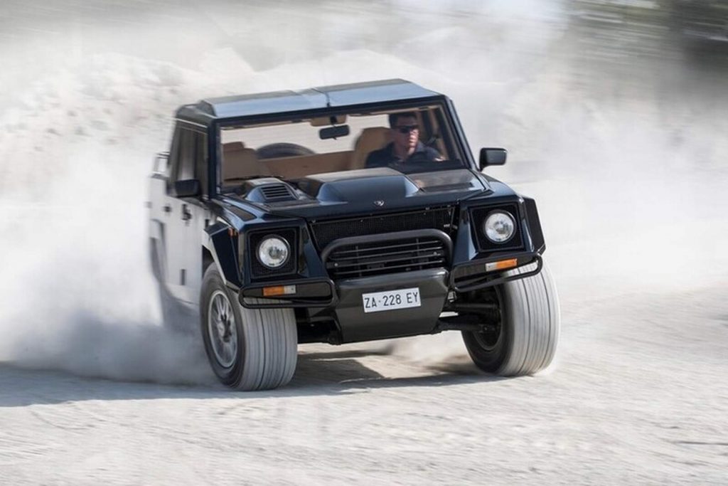 Lamborghini LM002