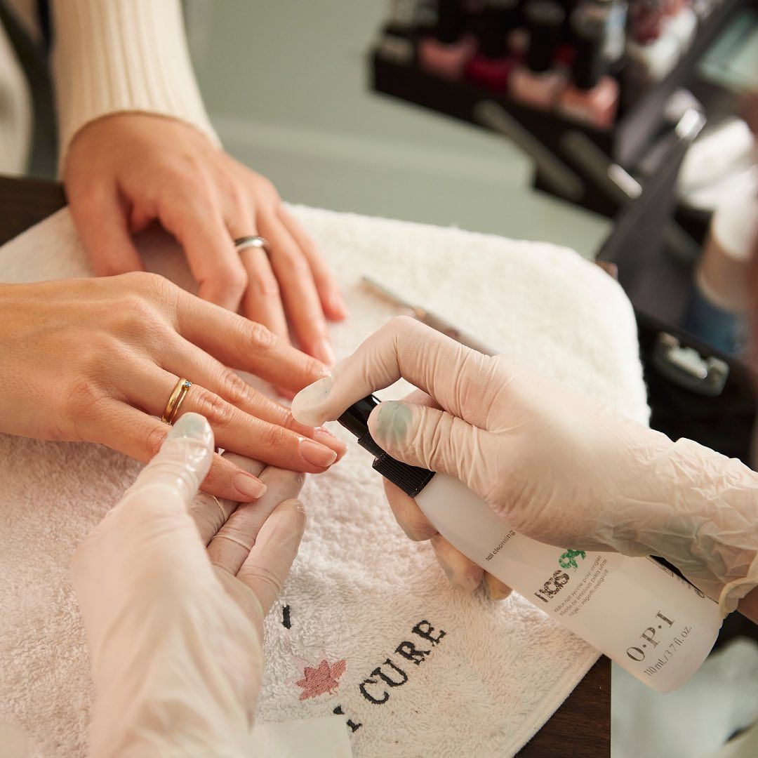 Manicura, Mani Cure