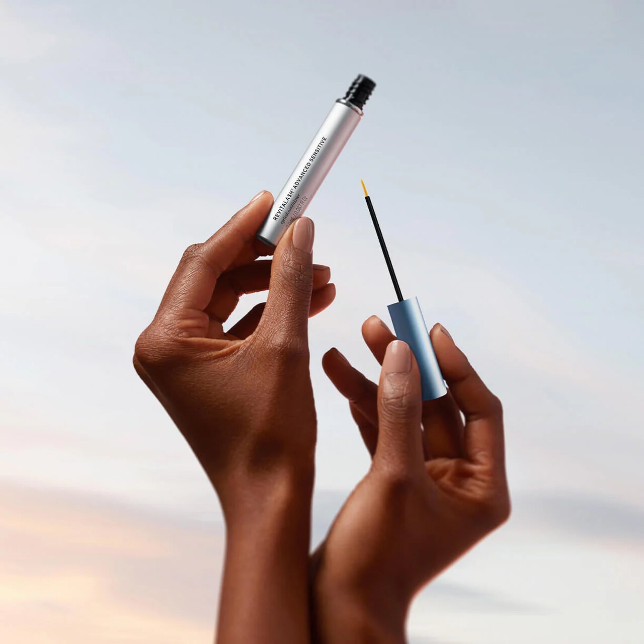 RevitaLash&reg; Advanced Sensitive Eyelash, pesta&ntilde;as