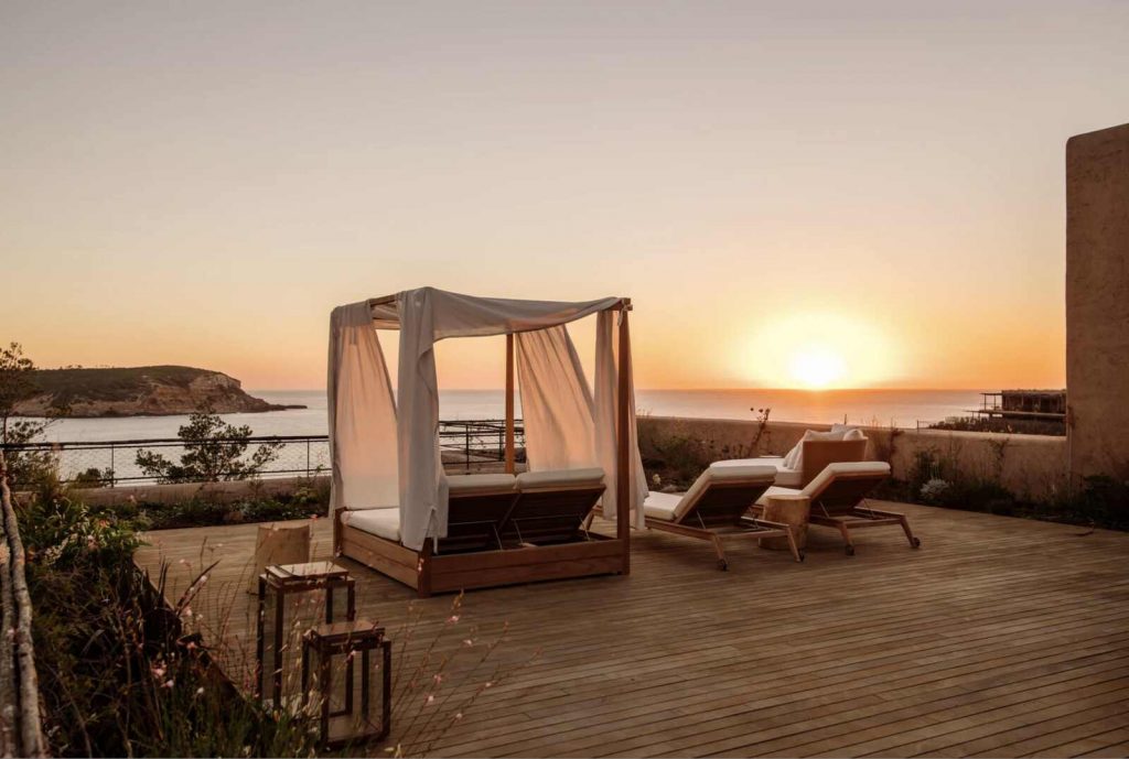 Terraza de la mansi&oacute;n de Katy Perry en Six Senses Ibiza