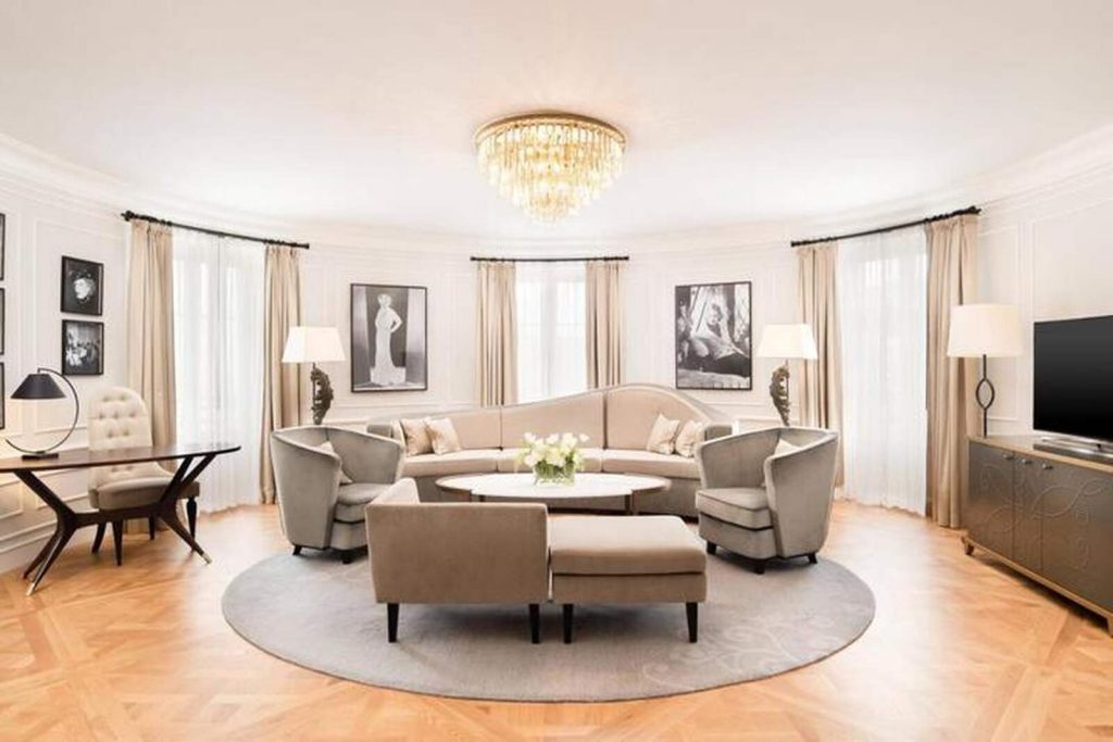 Suite de uno de los hoteles donde se alojan famosos, Hotel Mar&iacute;a Cristina
