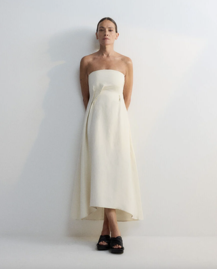 Vestido blanco, Adolfo Dom&iacute;nguez, Laura Ponte