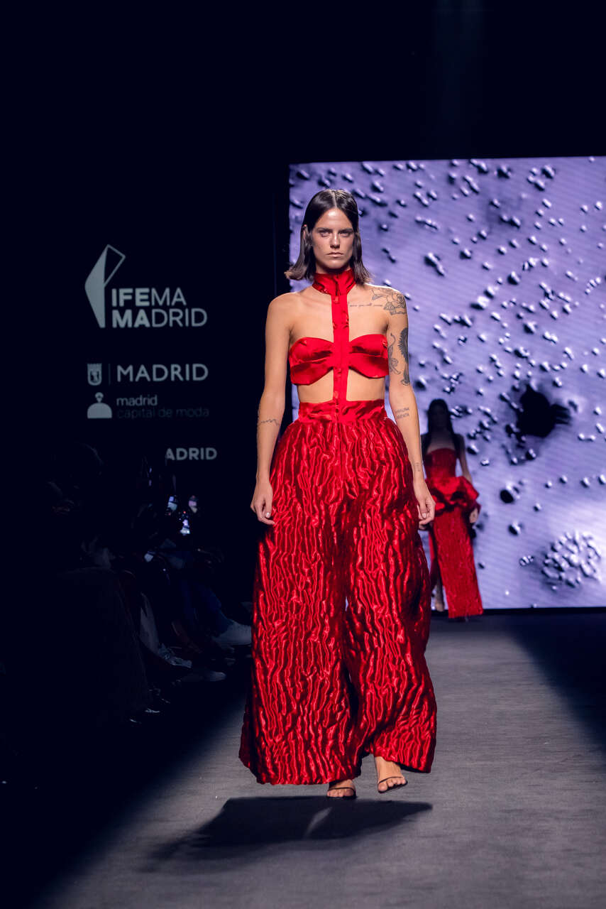 Desfile De la Cierva y Nicol&aacute;s