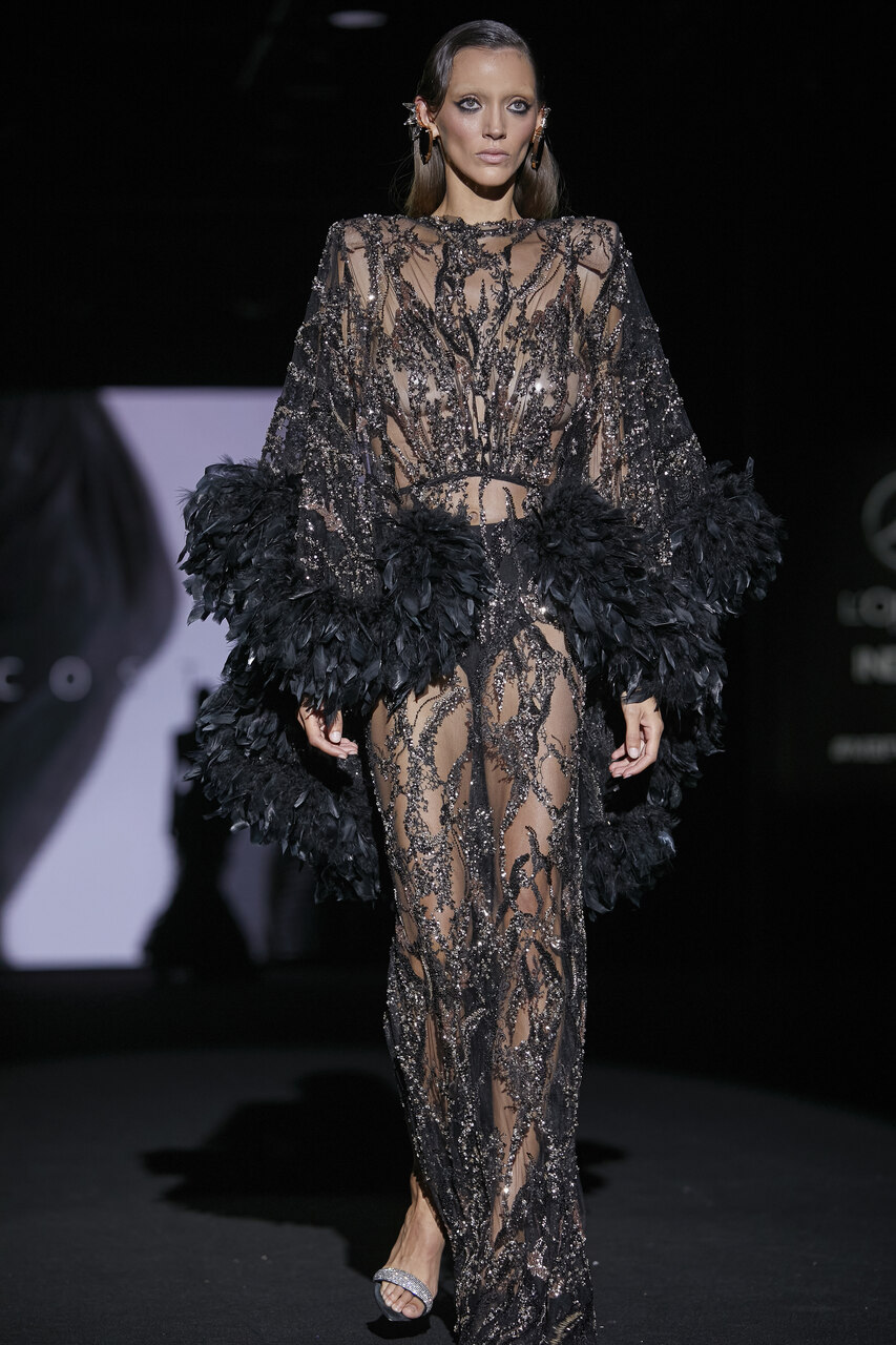 Espectacular dise&ntilde;o de Michael Costello en la MBFWM.