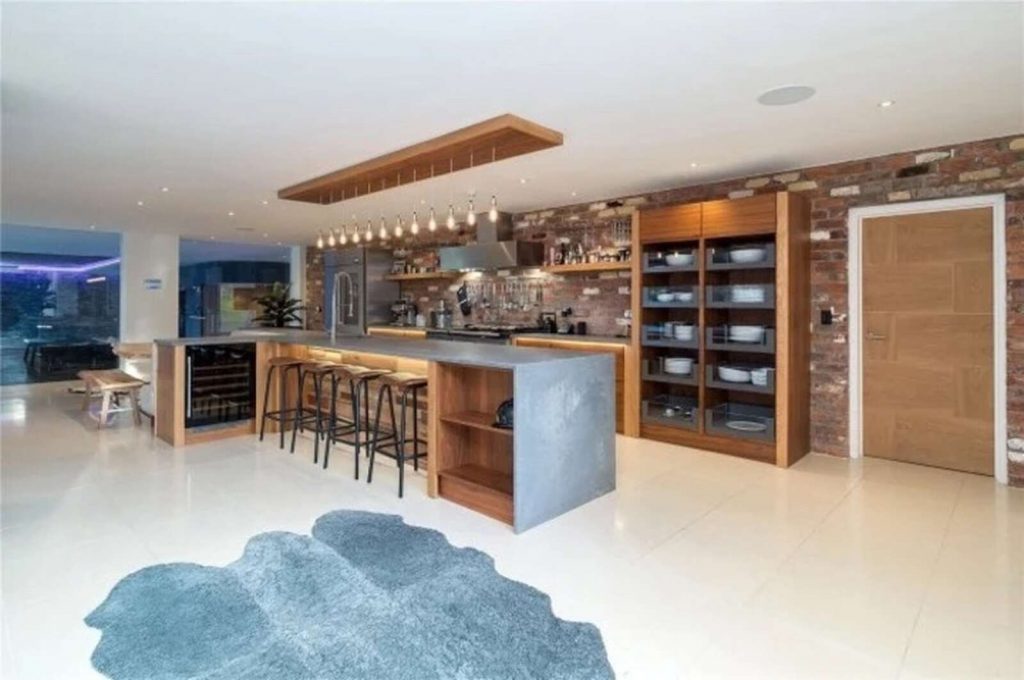 Cocina de la mansi&oacute;n de Cristiano Ronaldo en Inglaterra