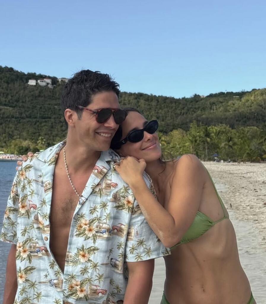 Mar&iacute;a Pombo, hotel, cumplea&ntilde;os