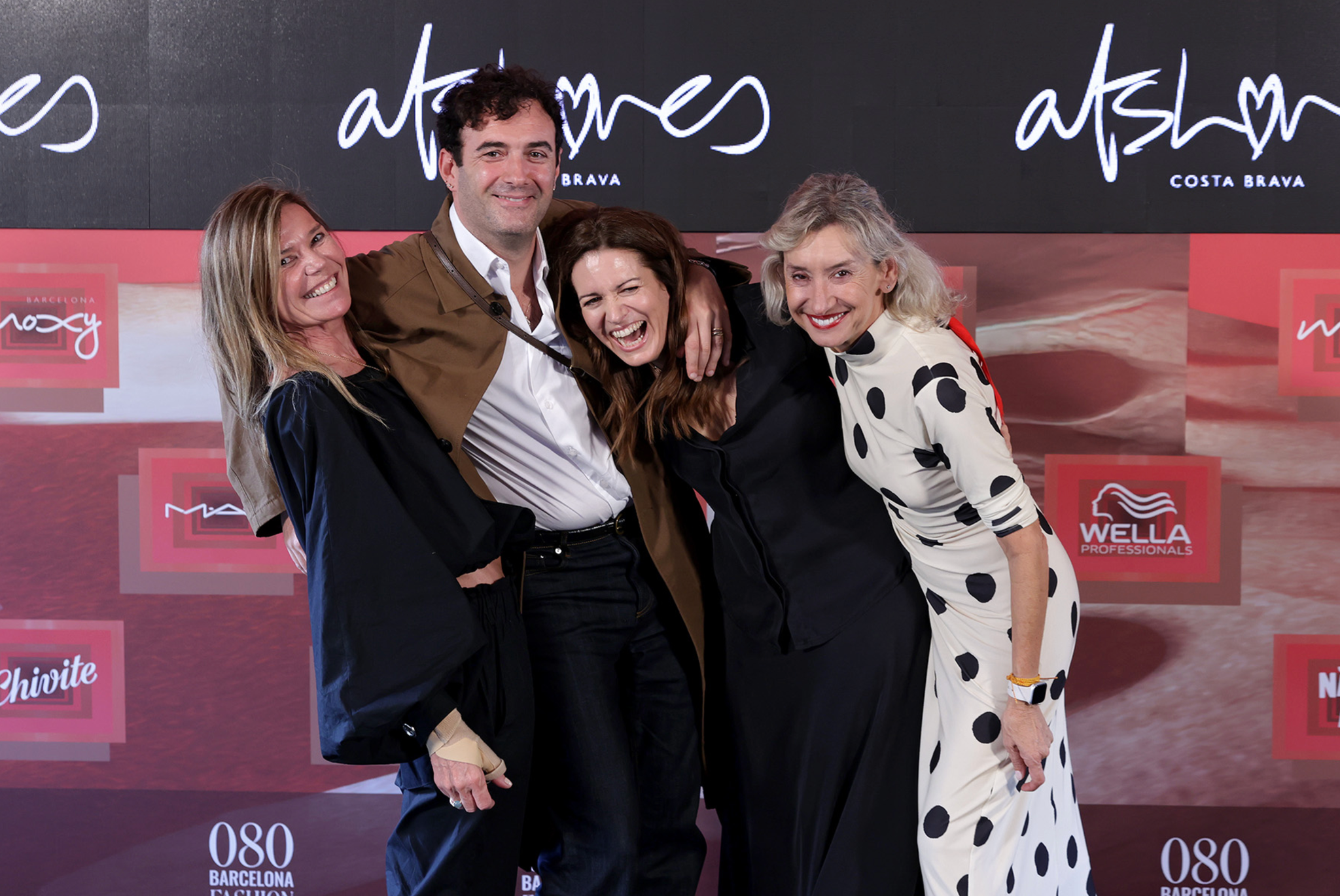 Clara Esteve de All That She Loves con Esther Garc&iacute;a Capdevila de ESMA