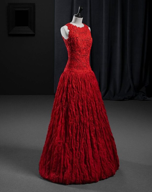 Reina Letizia, vestido rojo, Lorenzo Caprile