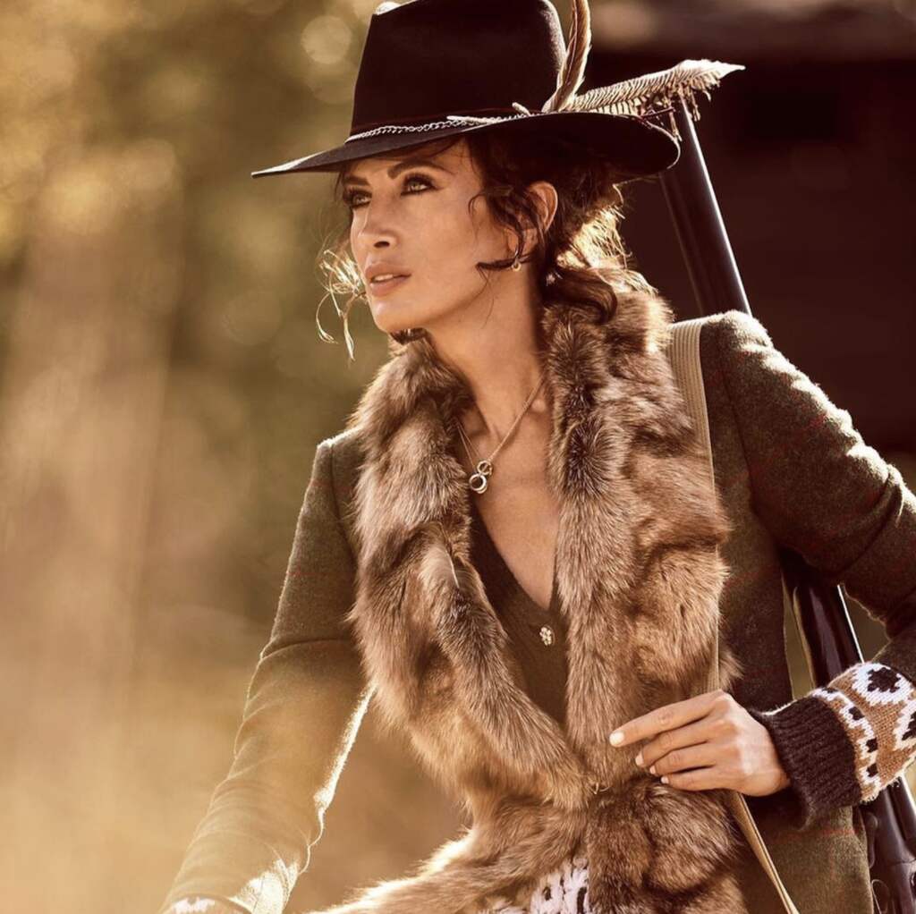 Nieves &Aacute;lvarez, sombrero