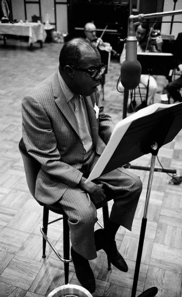 Armstrong en el estudio de grabaci&oacute;n