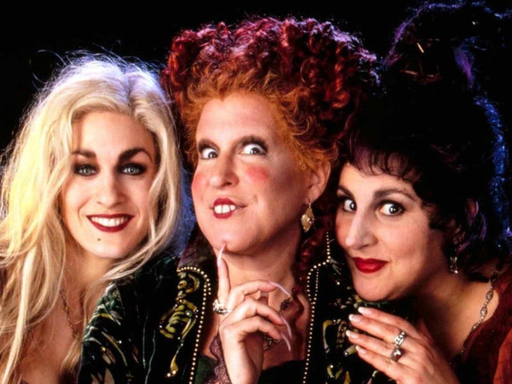 Personajes de 'El retorno de las brujas', pel&iacute;culas de halloween