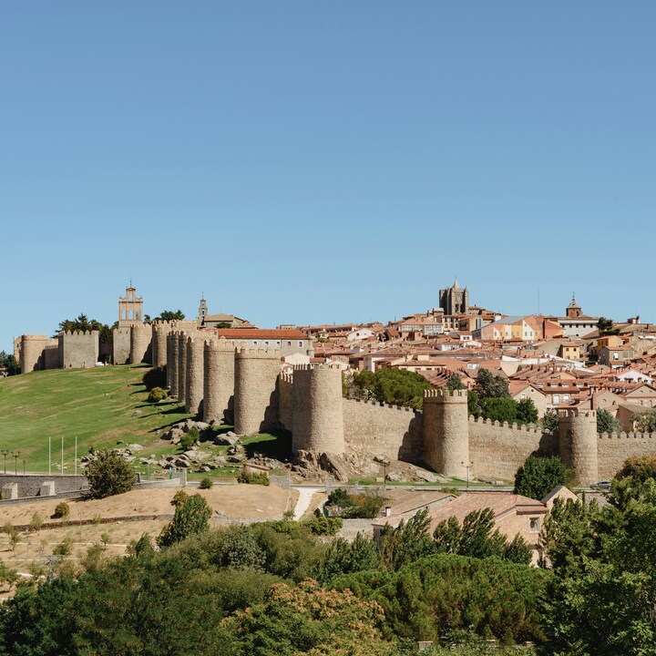 &Aacute;vila