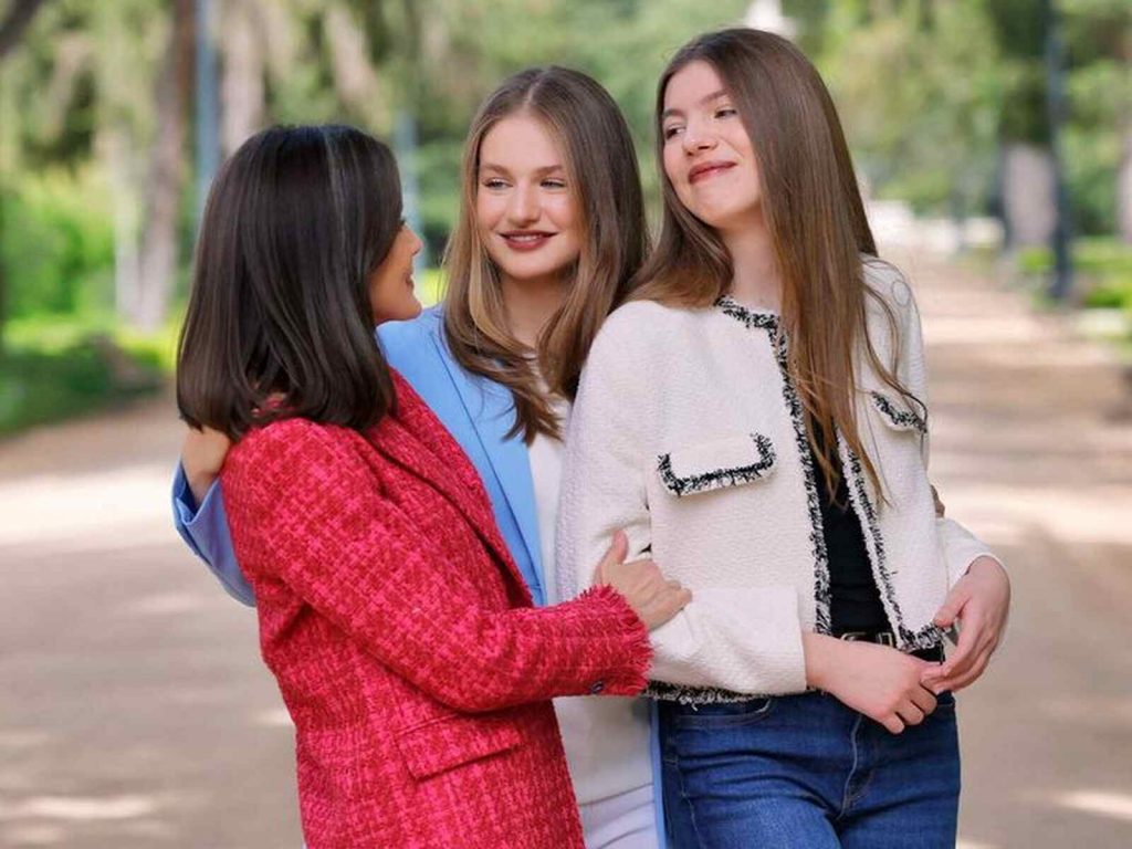 La Reina Letizia con chaqueta de Tweed en la Pascual Militar de 2019