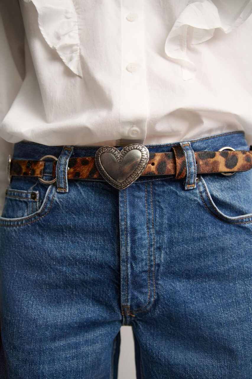 cintur&oacute;n ce&ntilde;ido outfits
