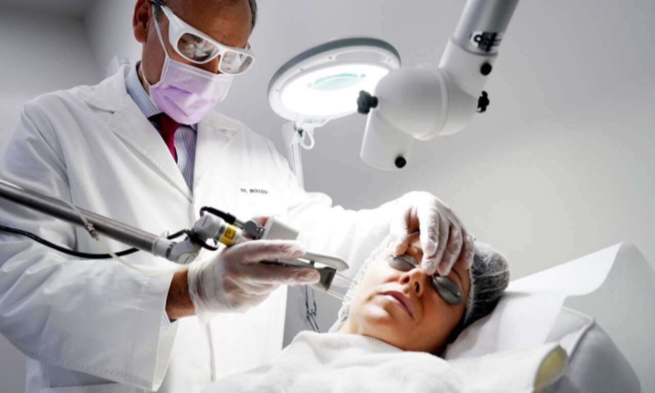 laser CO2 facial tratamiento est&eacute;tico antiedad