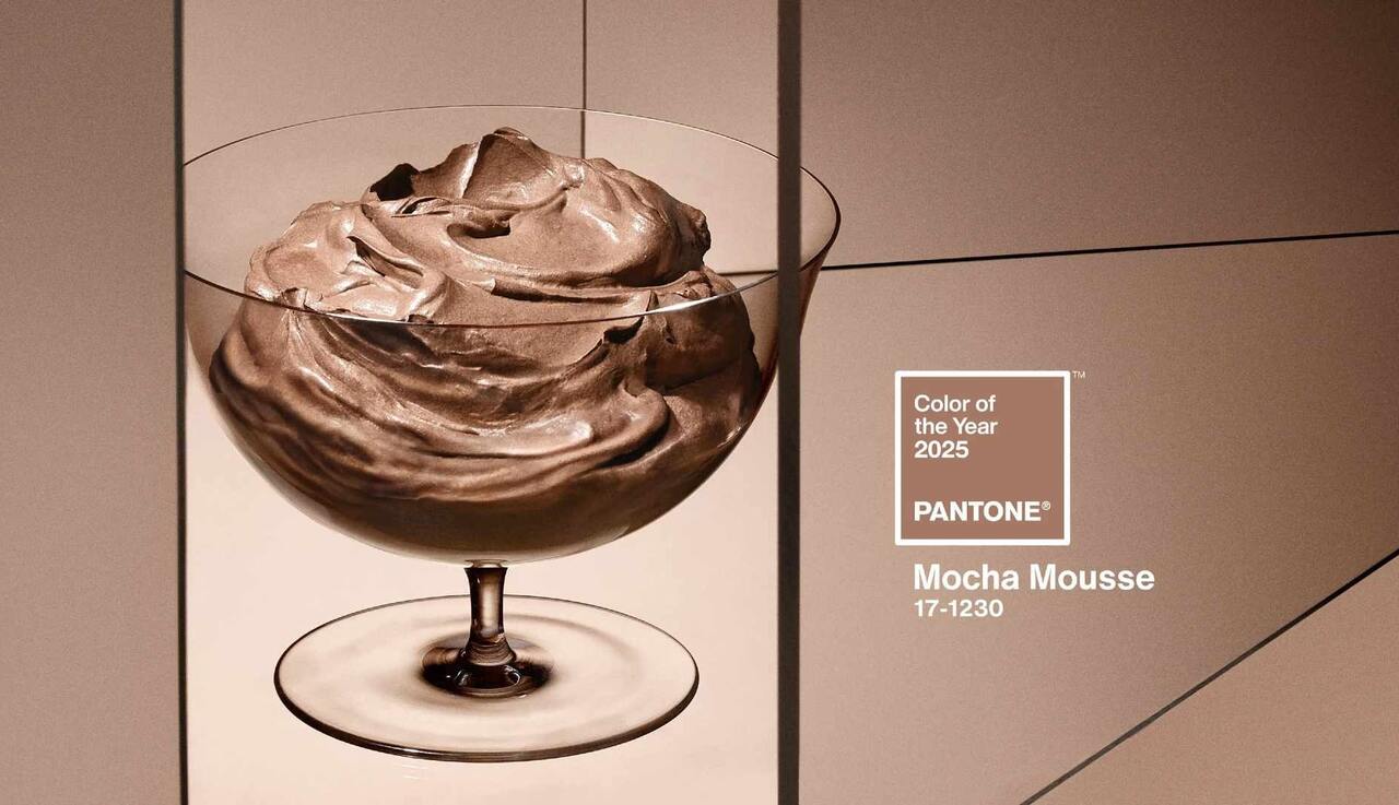 Mocha Mousse color 2025