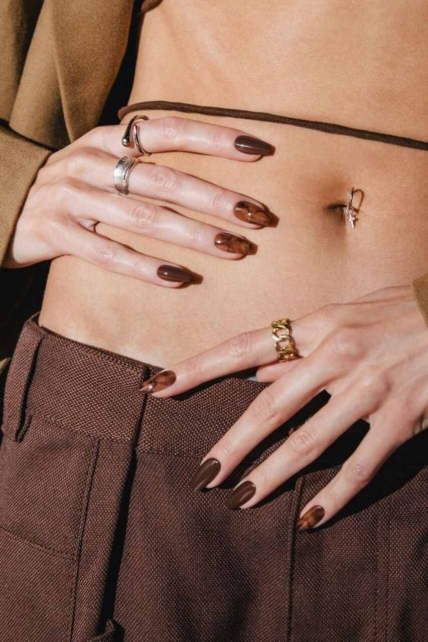 tendencias u&ntilde;as 2025, mar&iacute;a pombo