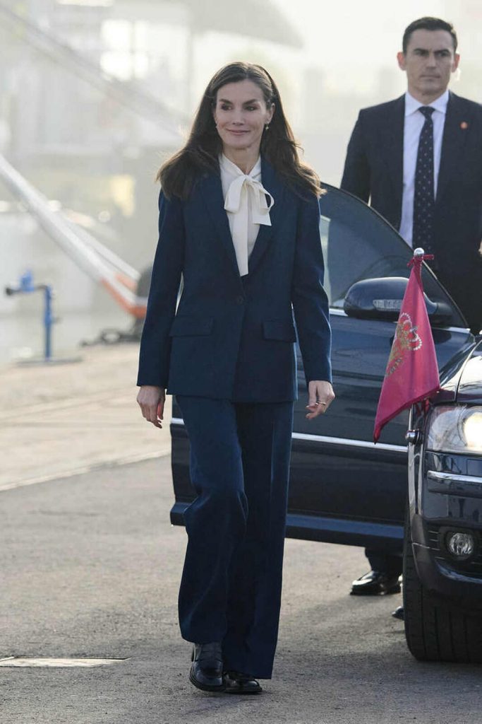 Look de la Reina Letizia en C&aacute;diz