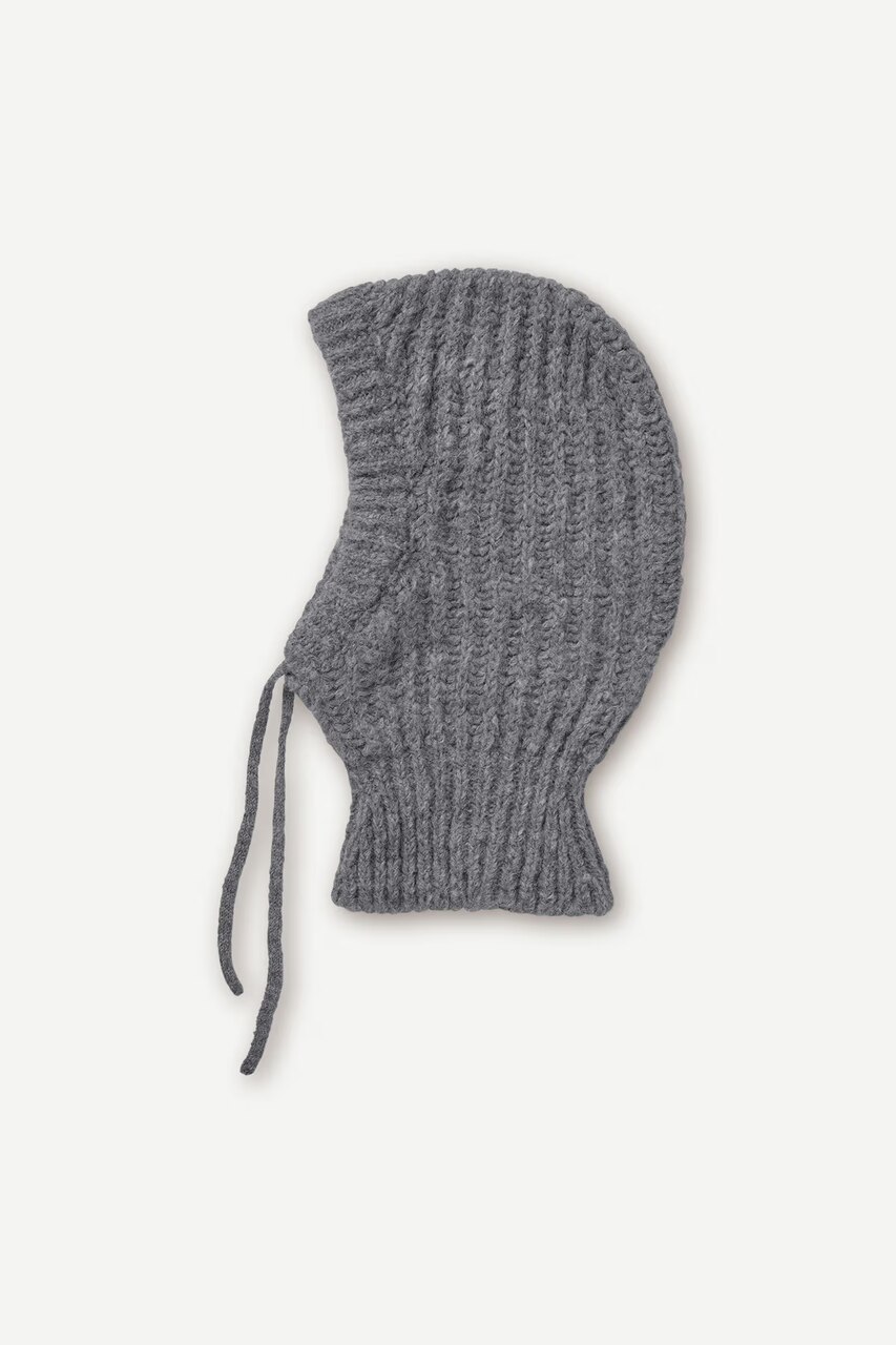 Mar&iacute;a Pombo, moda, balaclava