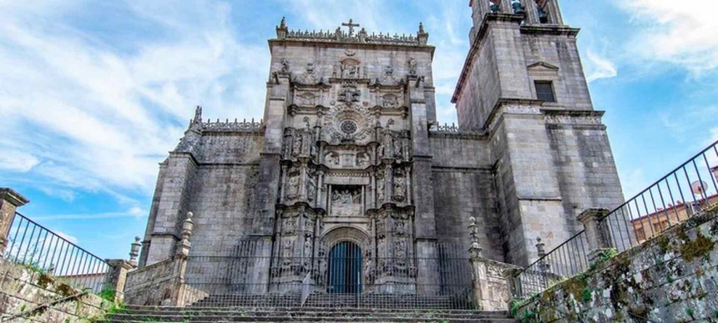 Bas&iacute;lica de Santa Mar&iacute;a la Mayor&nbsp;en Galicia