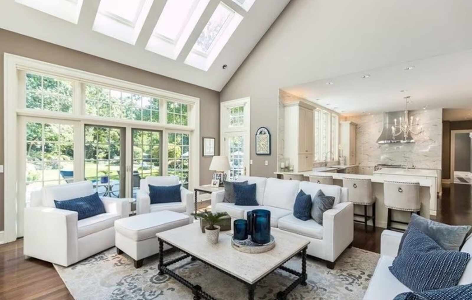 Cocina de la mansi&oacute;n de Travis Kelce