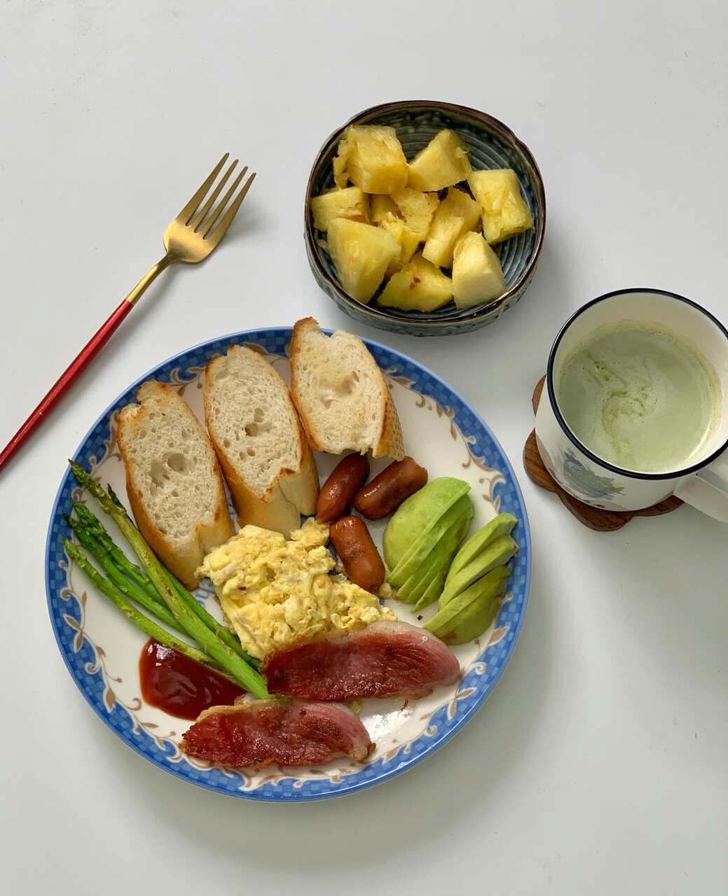 cenar pi&ntilde;a