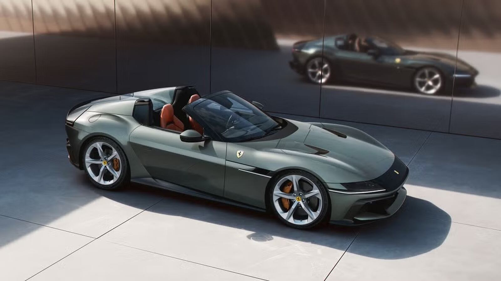 Foto lateral del nuevo Ferrari