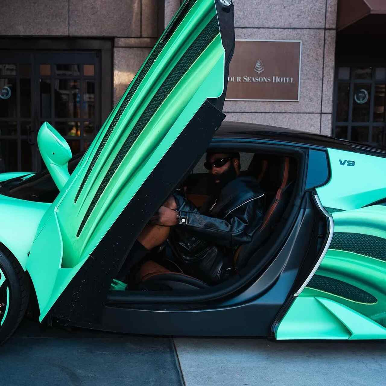 Maserati MC20, James Harden