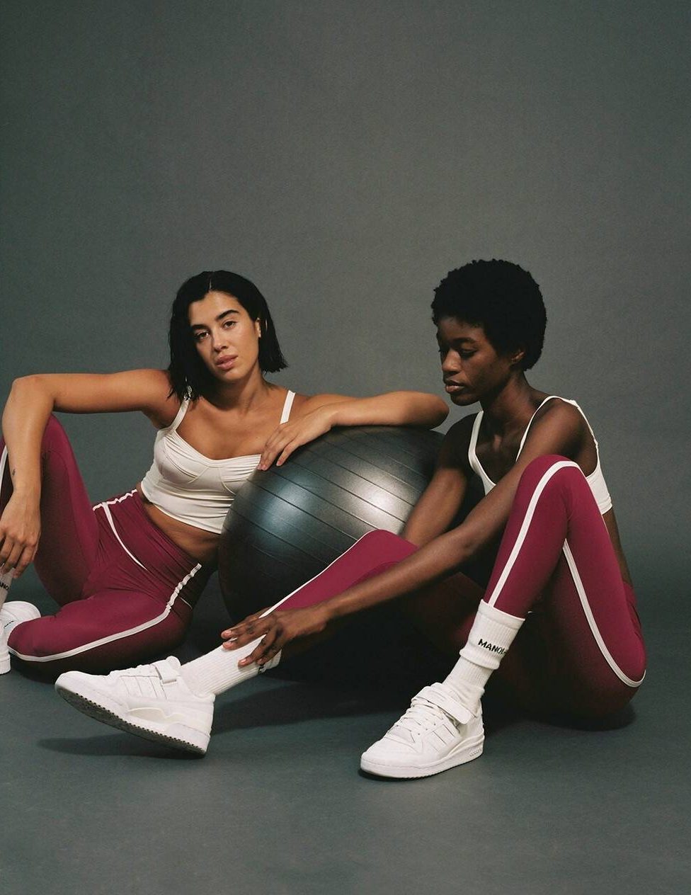 ropa deportiva femenina estilizar