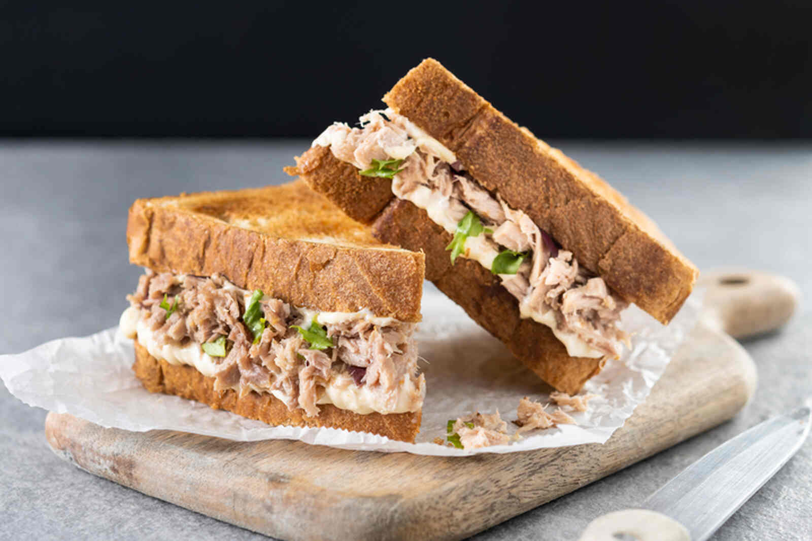 Sandwich spicy tuna