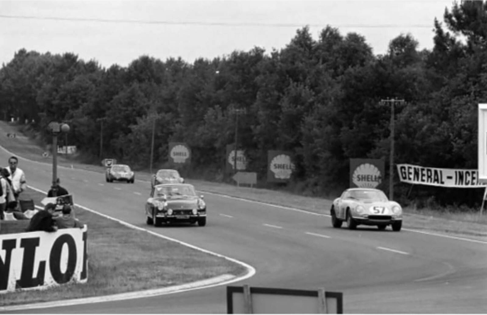 Ferrari 330 GT en Le Mans