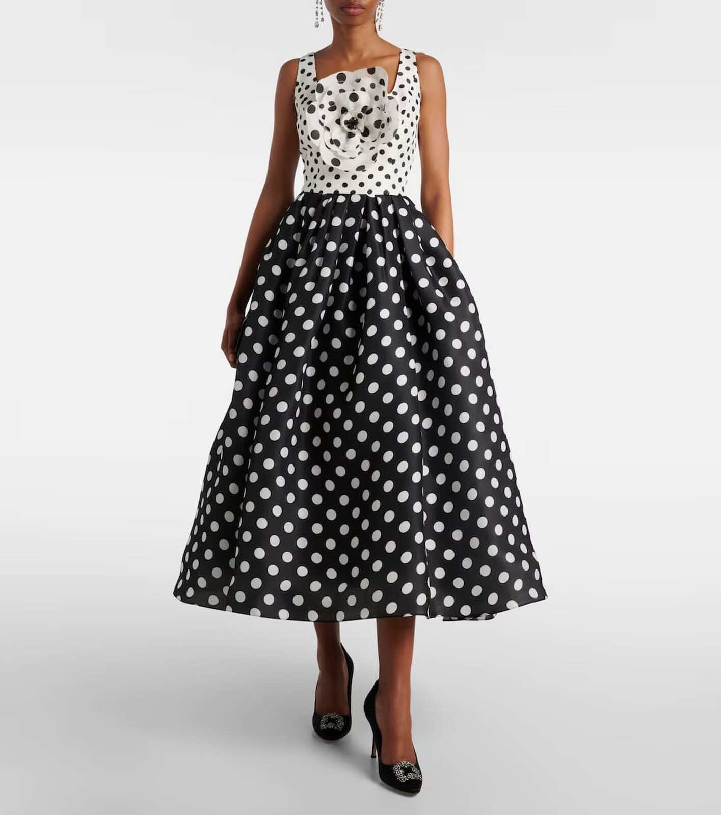 Vestido bicolor de estampado lunares de Carolina Herrera
