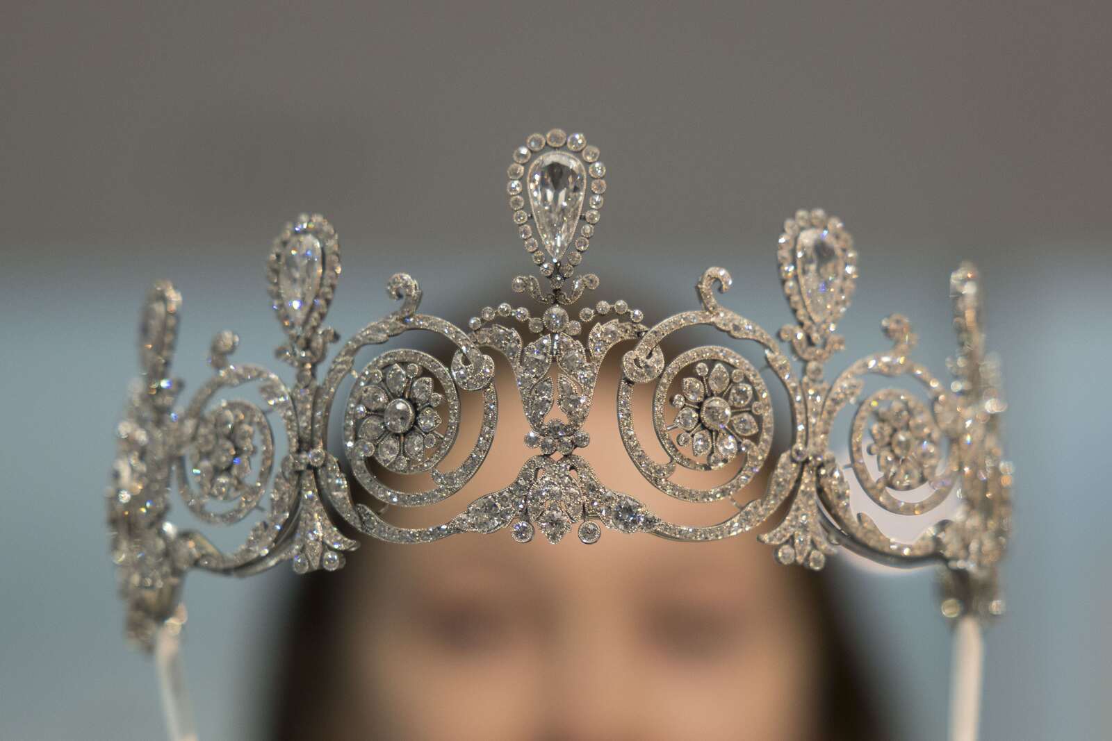 Corona de la expo de Cartier en Londres